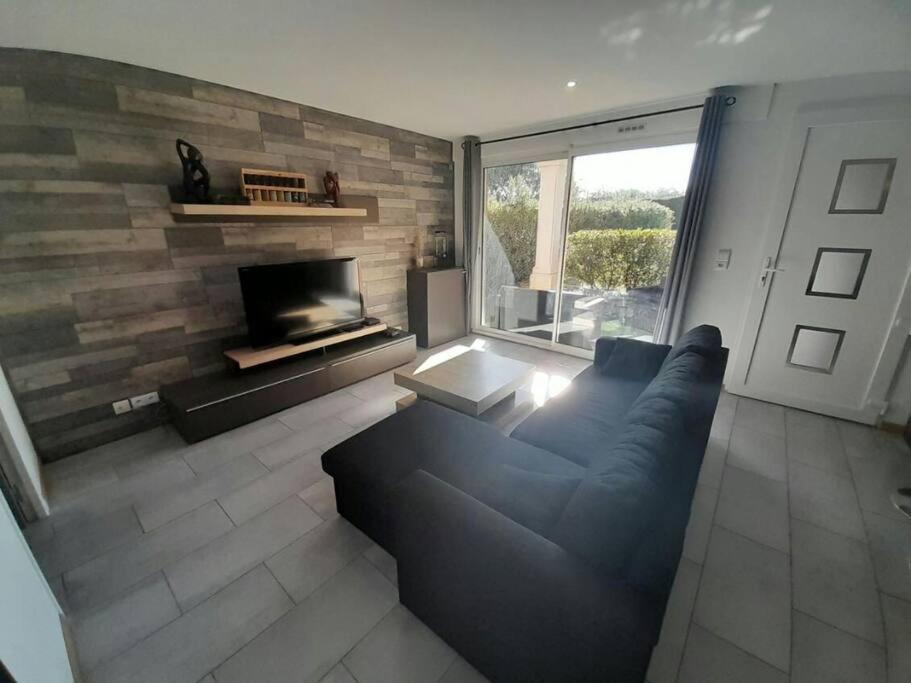 Appartement Spacieux &Tres Calme. Spacious & Very Quiet Apartment. カロ エクステリア 写真