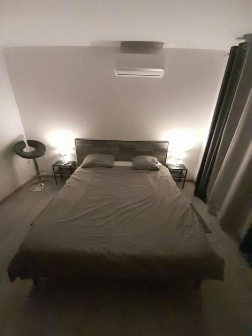 Appartement Spacieux &Tres Calme. Spacious & Very Quiet Apartment. カロ エクステリア 写真