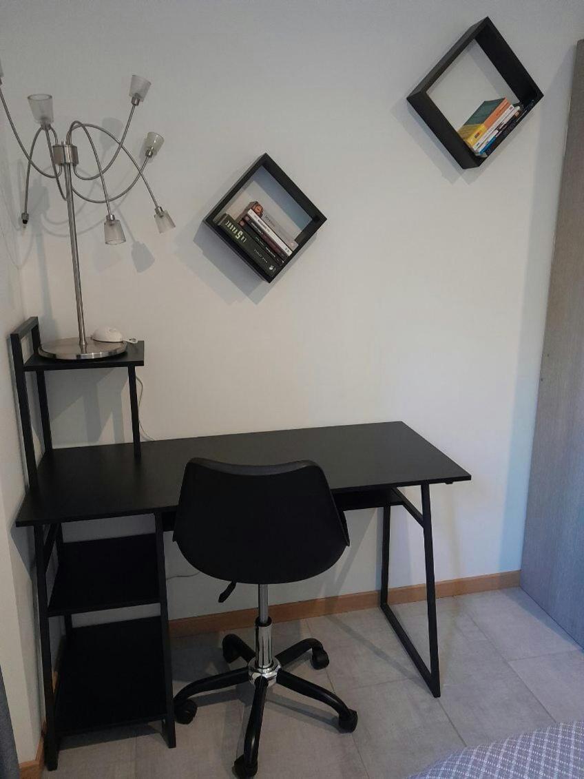 Appartement Spacieux &Tres Calme. Spacious & Very Quiet Apartment. カロ エクステリア 写真